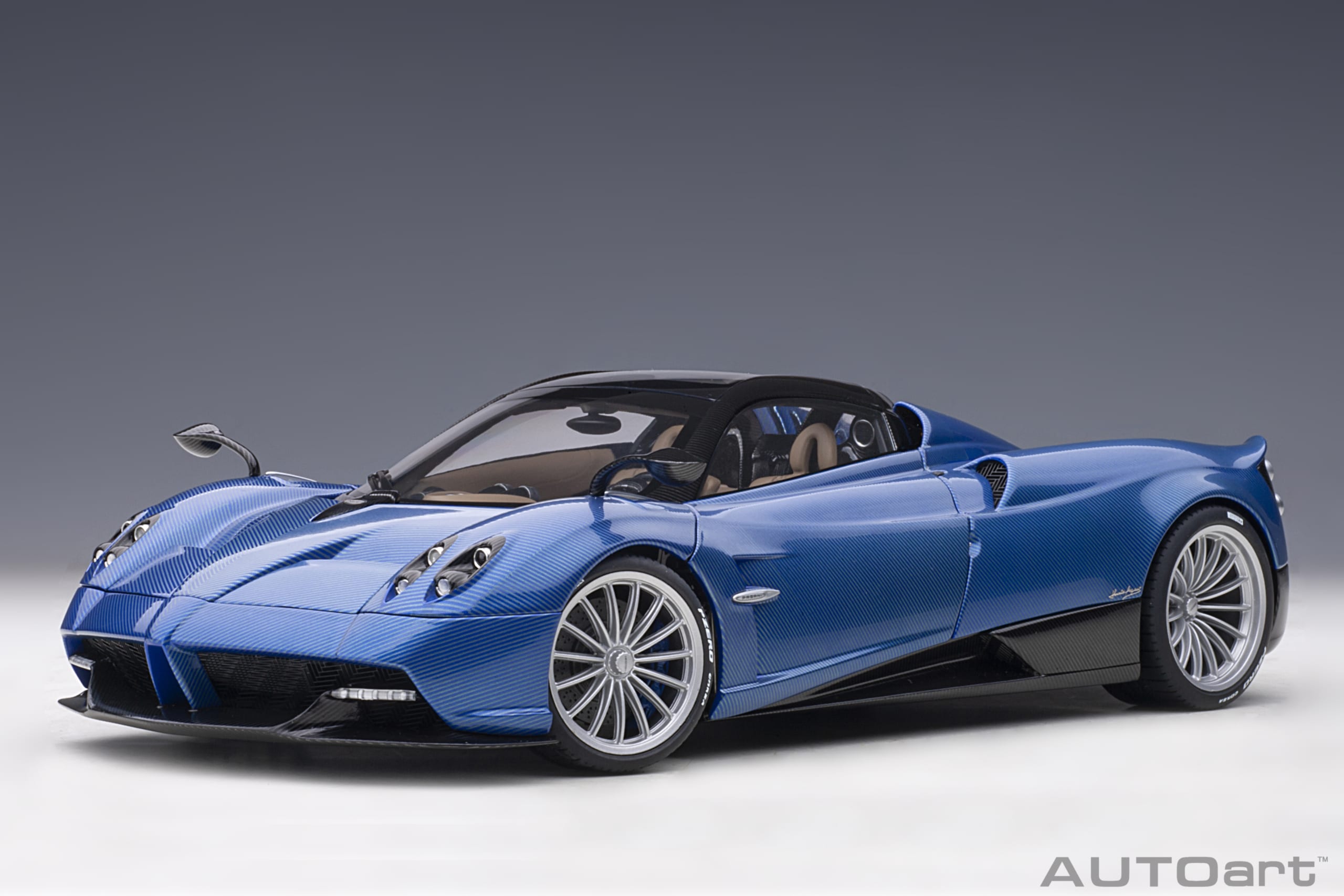 78286 AUTOart Pagani Huayra Roadster Blue Carbon 1:18
