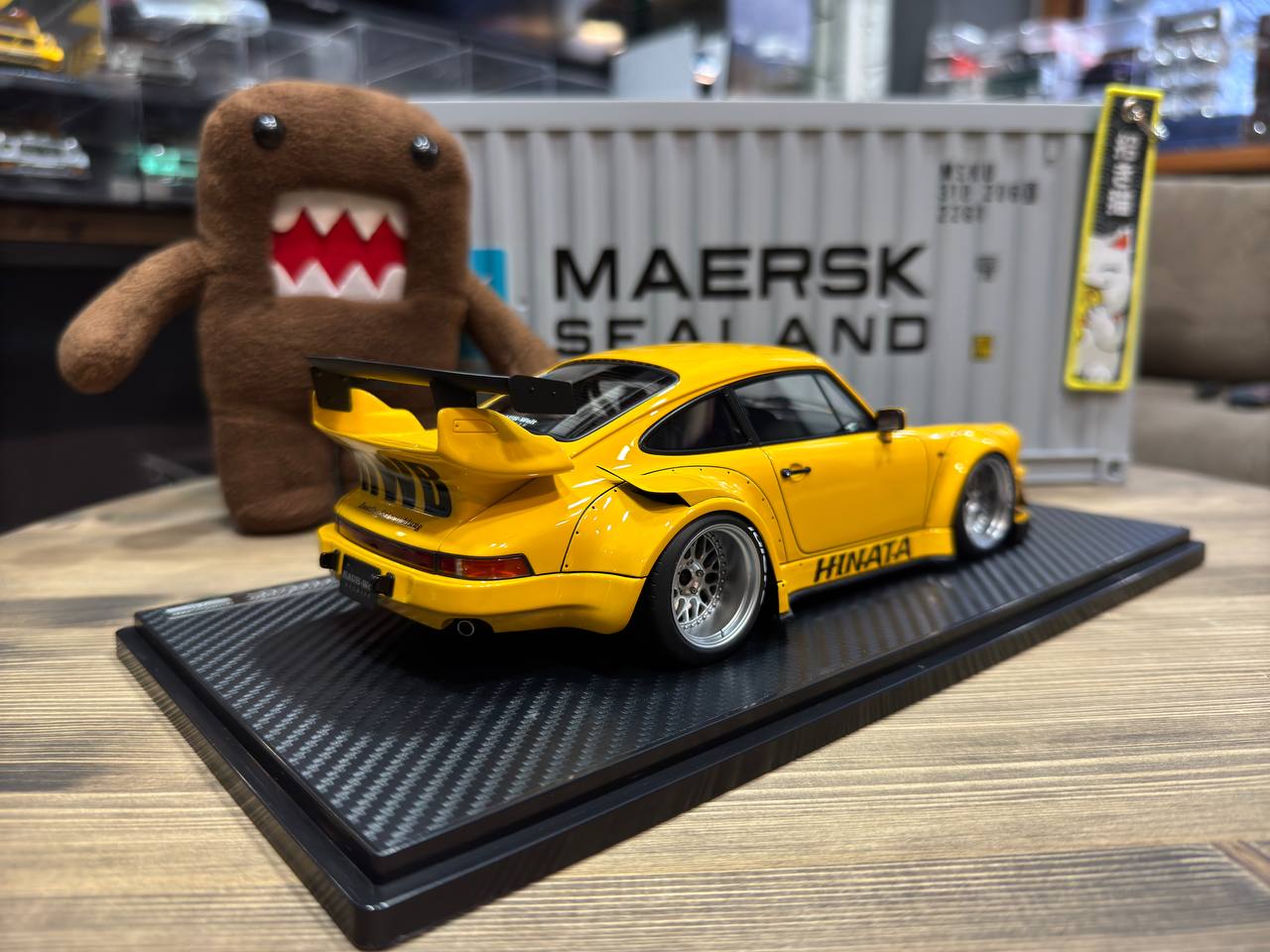 IG3621 Ignition Model RWB 930 Hinata Yellow 1:18 — изображение 5