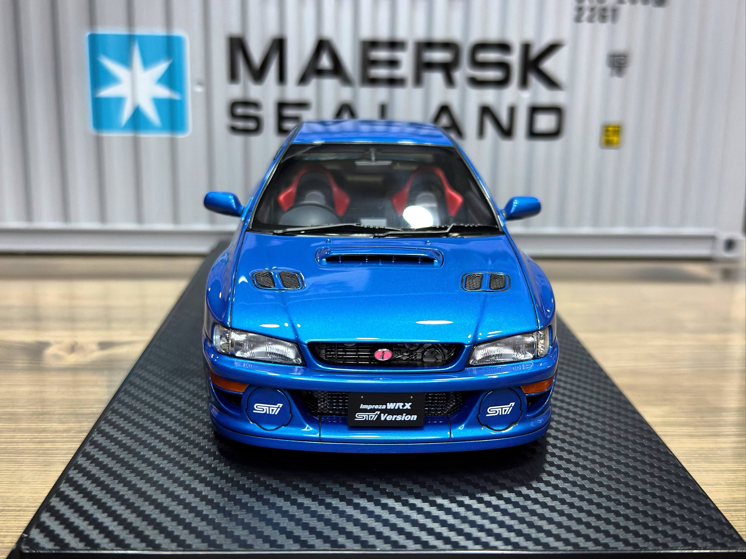 IG3540 Ignition Model Subaru Impreza WRX Type R STi Version V (GC8) Blue 1:18 — изображение 2