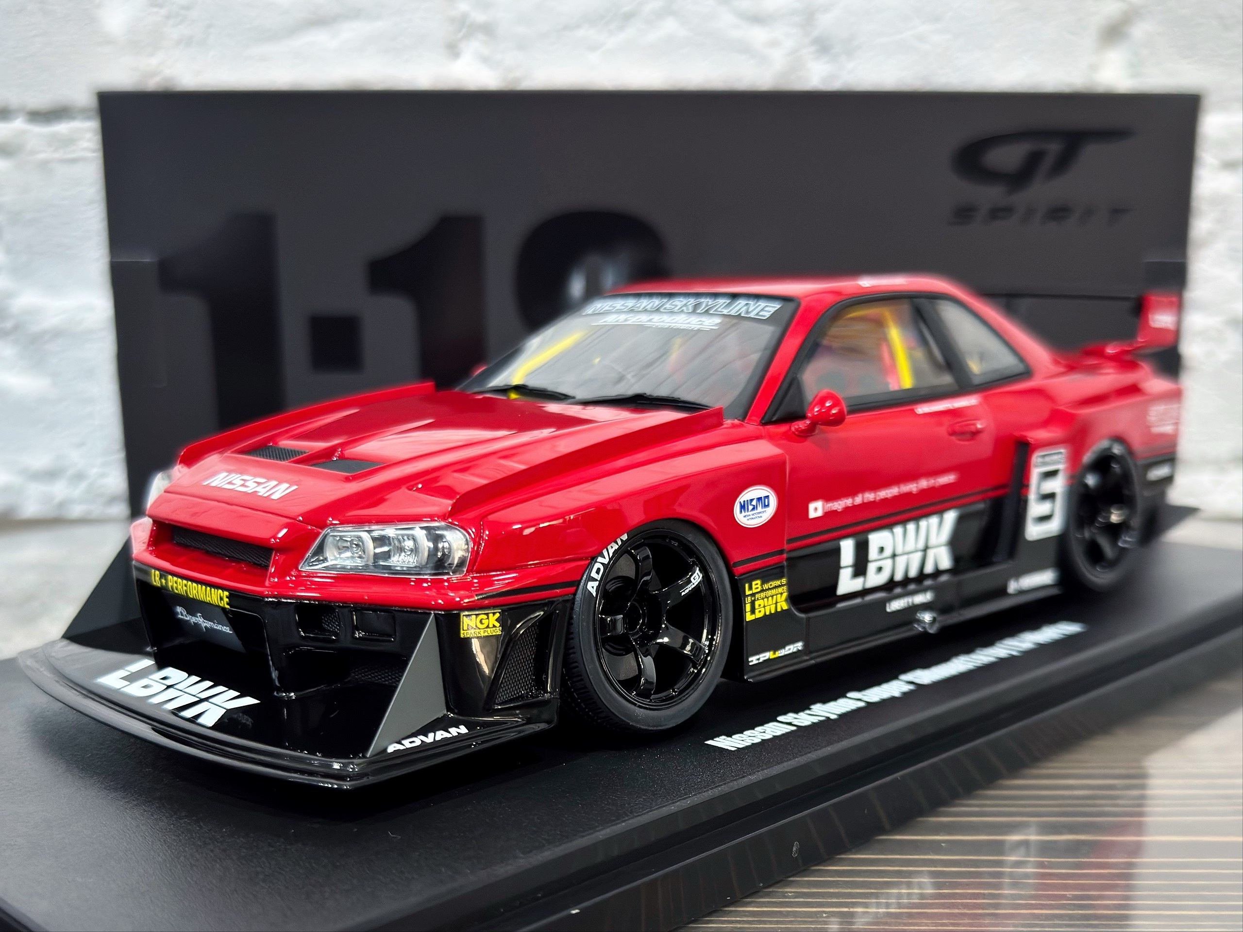 GT570 GT Spirit Nissan Skyline R34 GT R LB Super Silhouette Red 2020 1:18