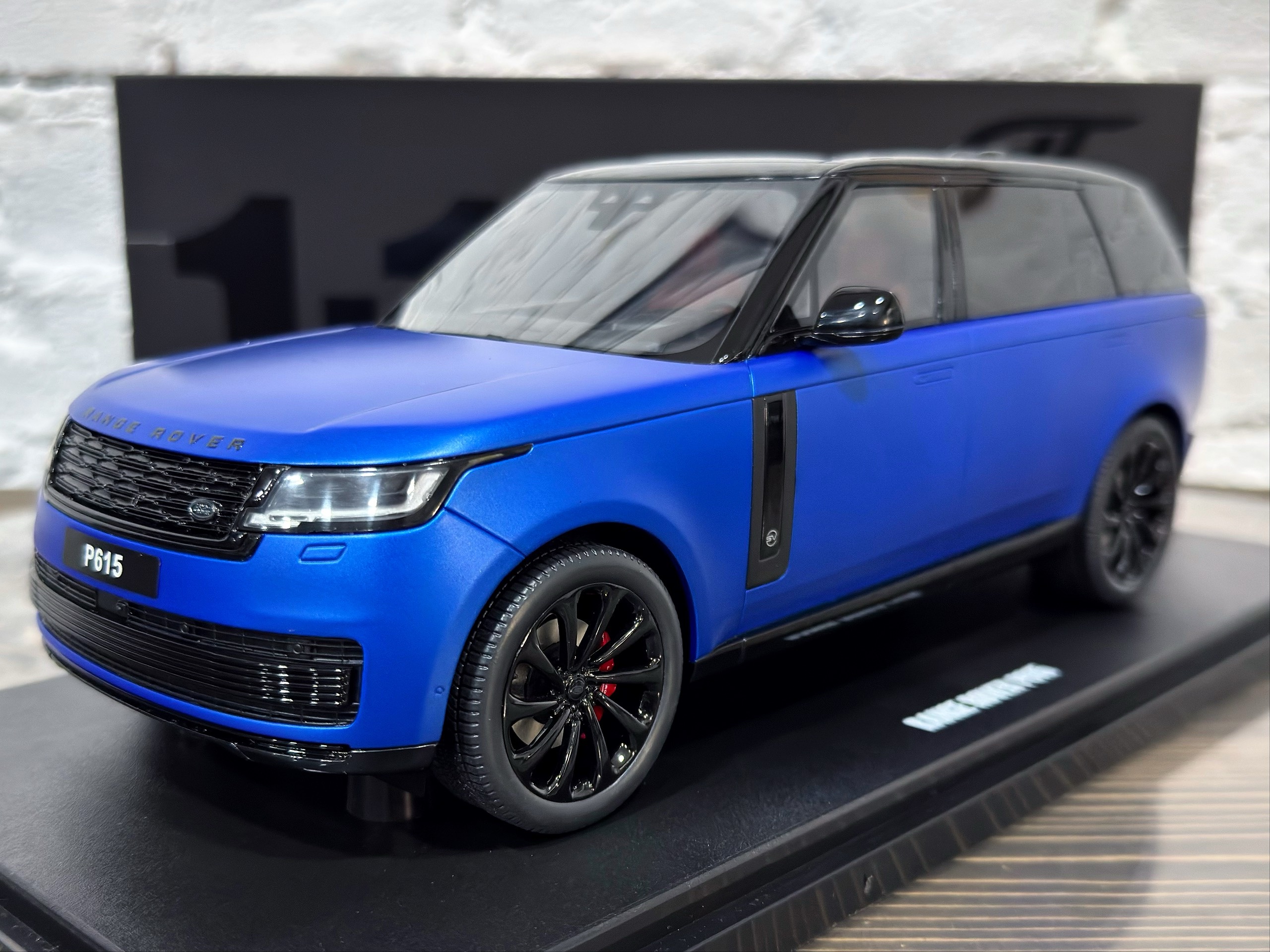 GT540 GT Spirit Range Rover P615 SV Blue 2024 1:18