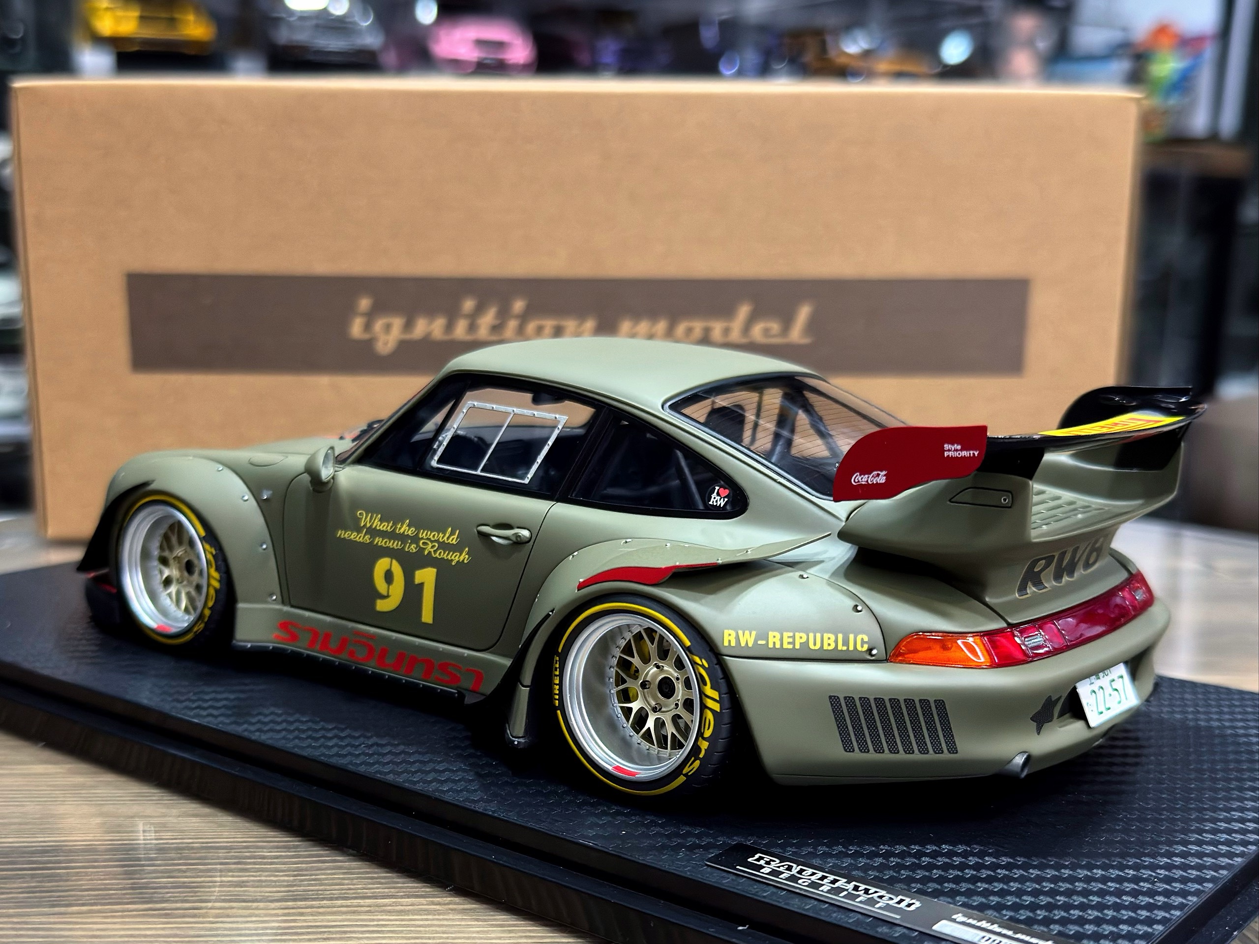 IG3626 Ignition Model RWB 993 Khaki 1:18 — изображение 7