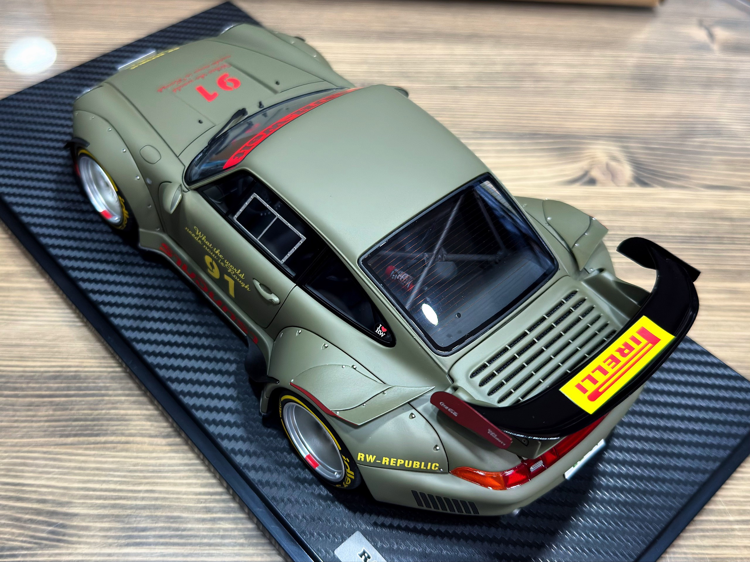 IG3626 Ignition Model RWB 993 Khaki 1:18 — изображение 10