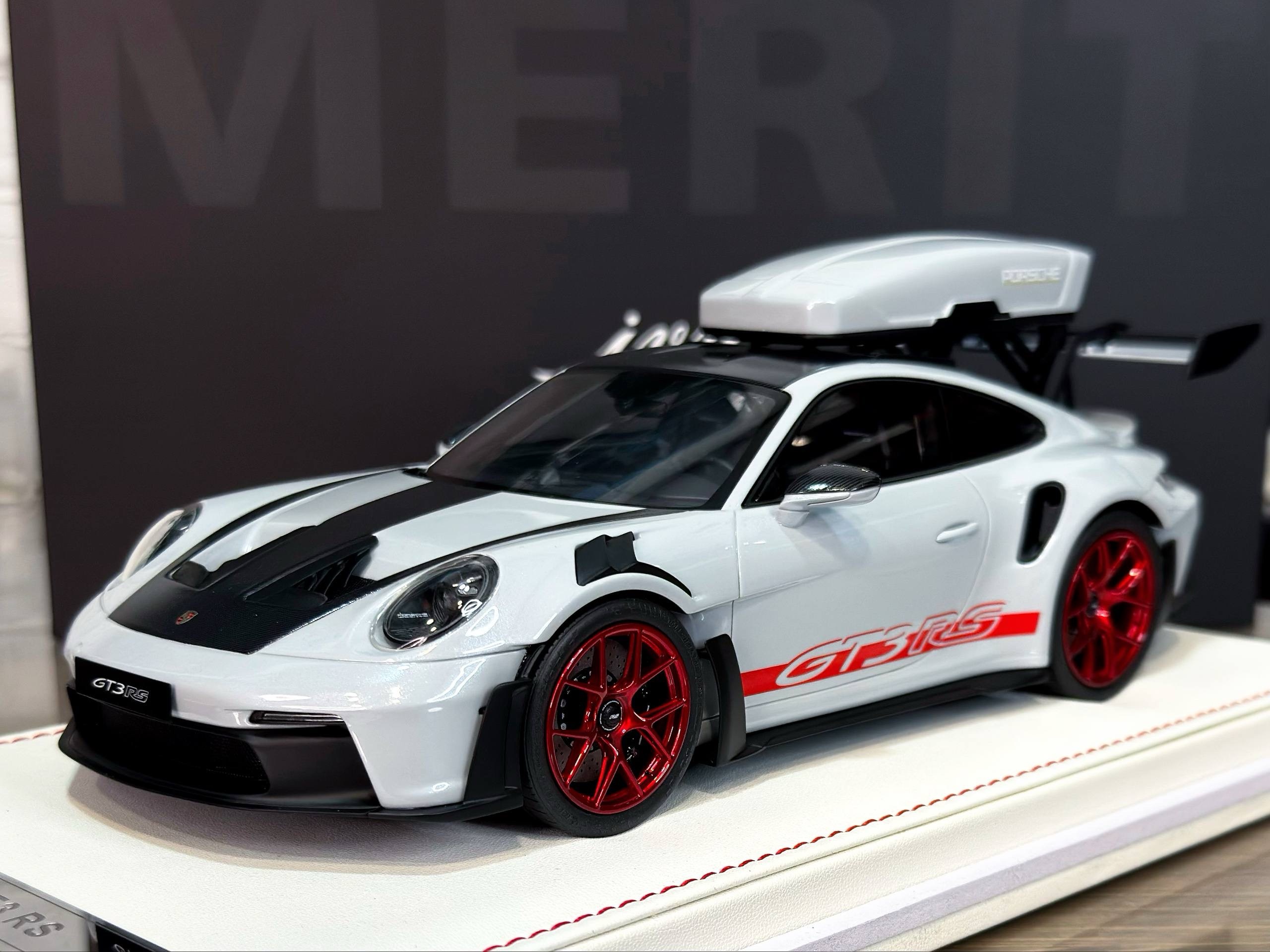 AB635 IVY Merit Porsche 911 (992) GT3 RS Luggage Ice Grey Metallic/Red Livery with Red Wheels 1:18