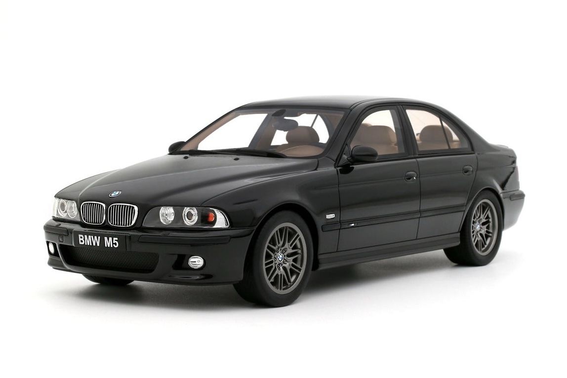 OT1338 Otto Mobile BMW E39 M5 Black Saphire Metallic 475 2000 1:18