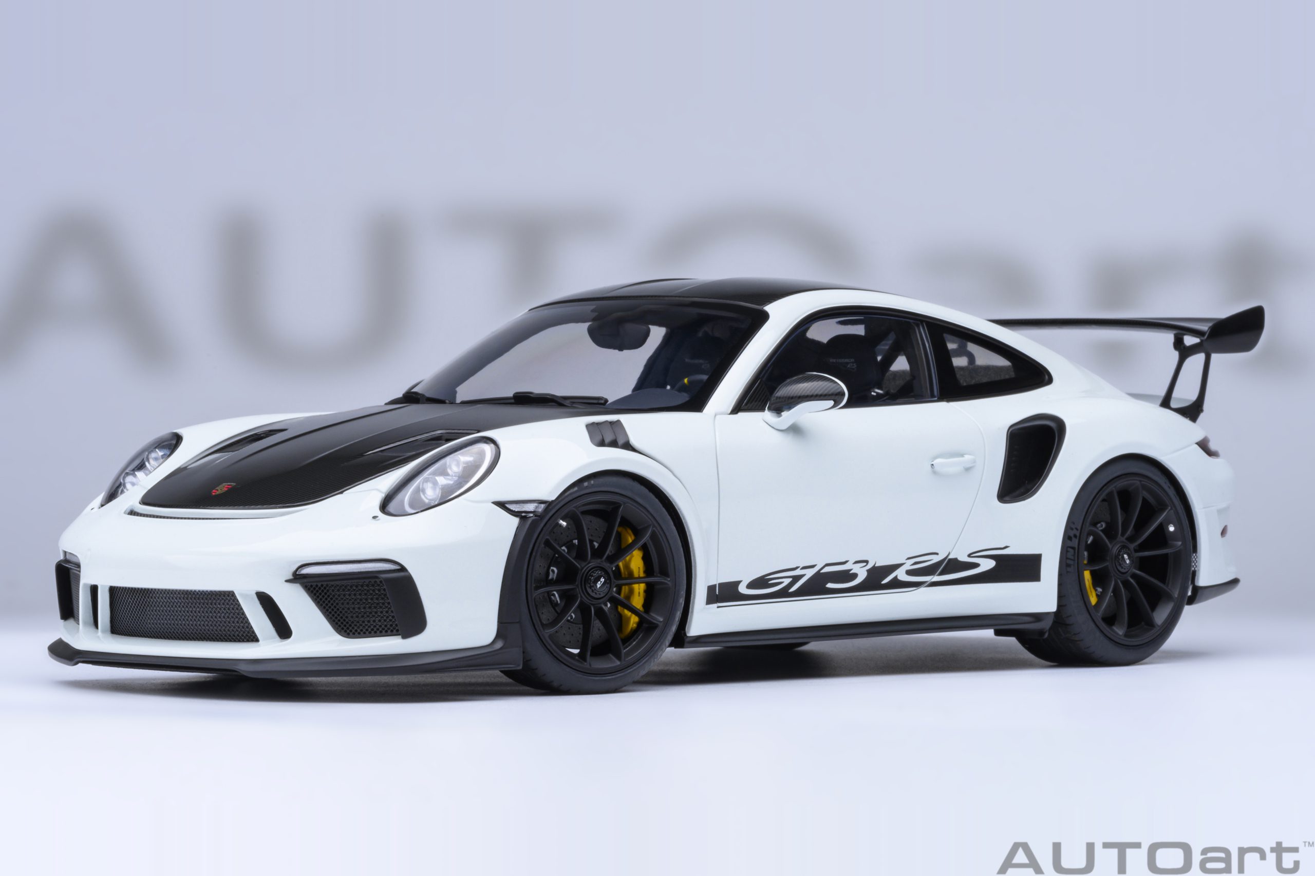78176 AUTOart Porsche 911 (991.2) GT3 RS Weissach Package White 1:18