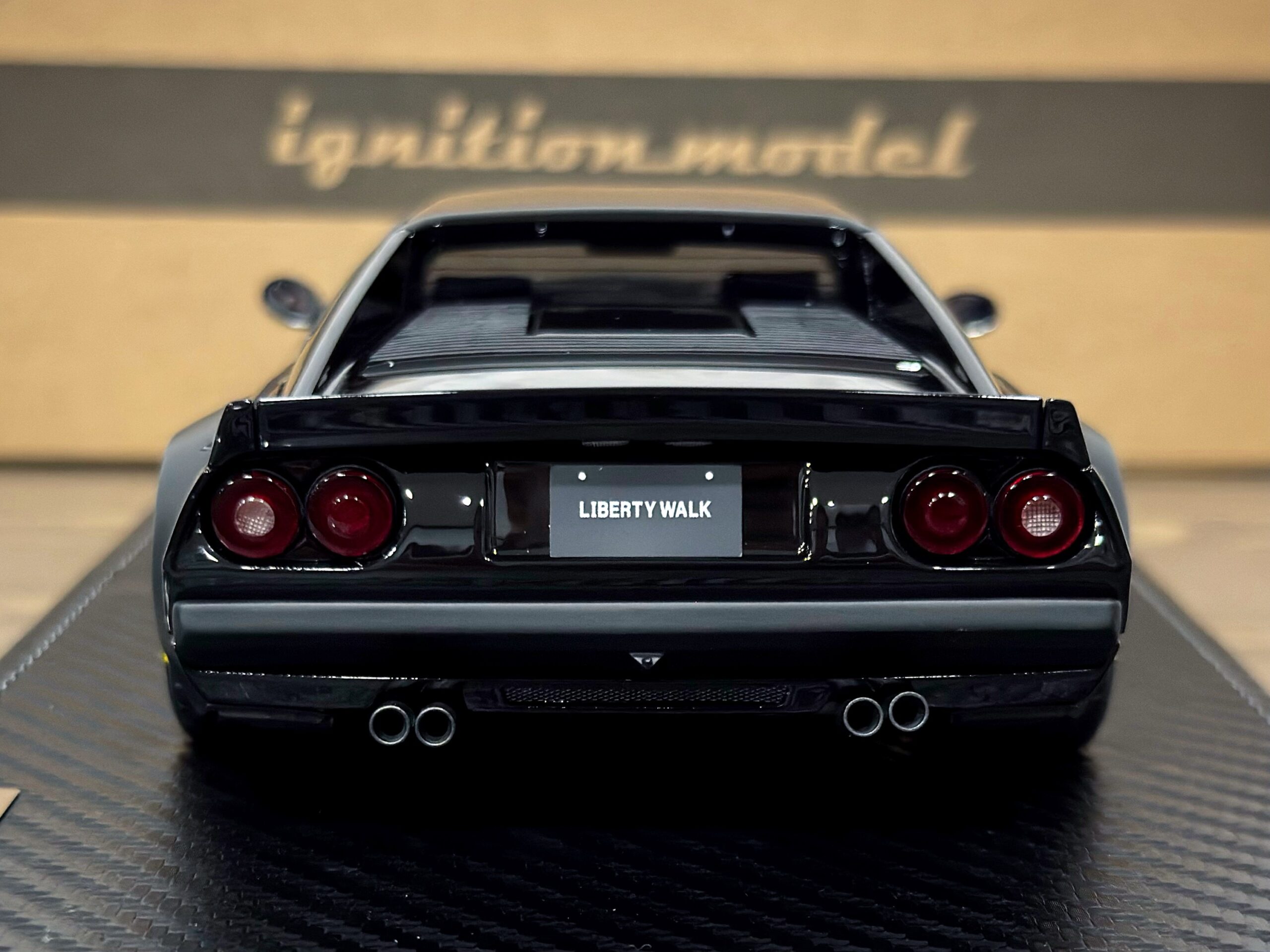 IG3796 Ignition Model Ferrari LB-WORKS 308 Black 1:18 — изображение 6