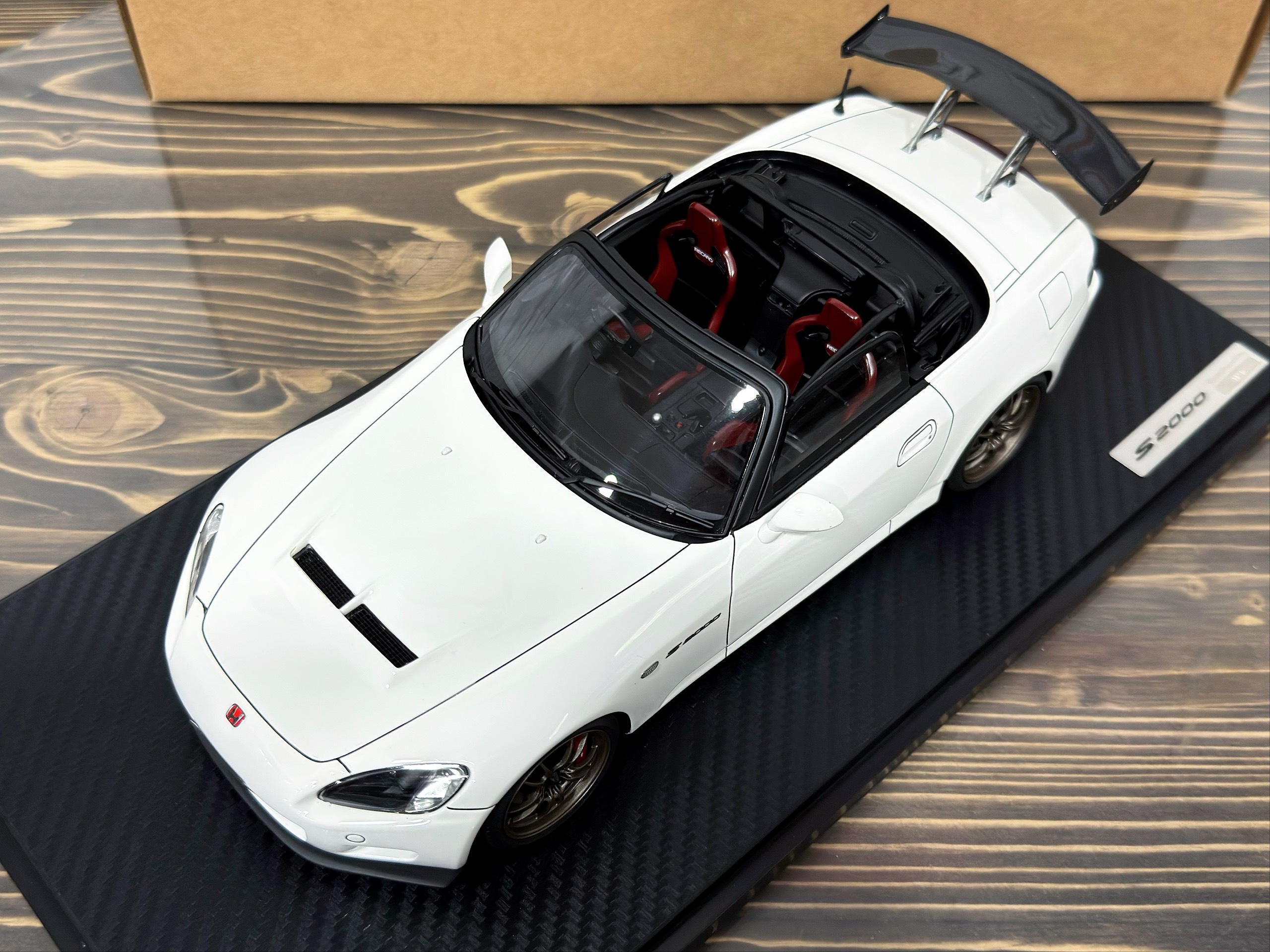 IG3917 Ignition Model Honda S2000 (AP1) White 1:18 — изображение 9