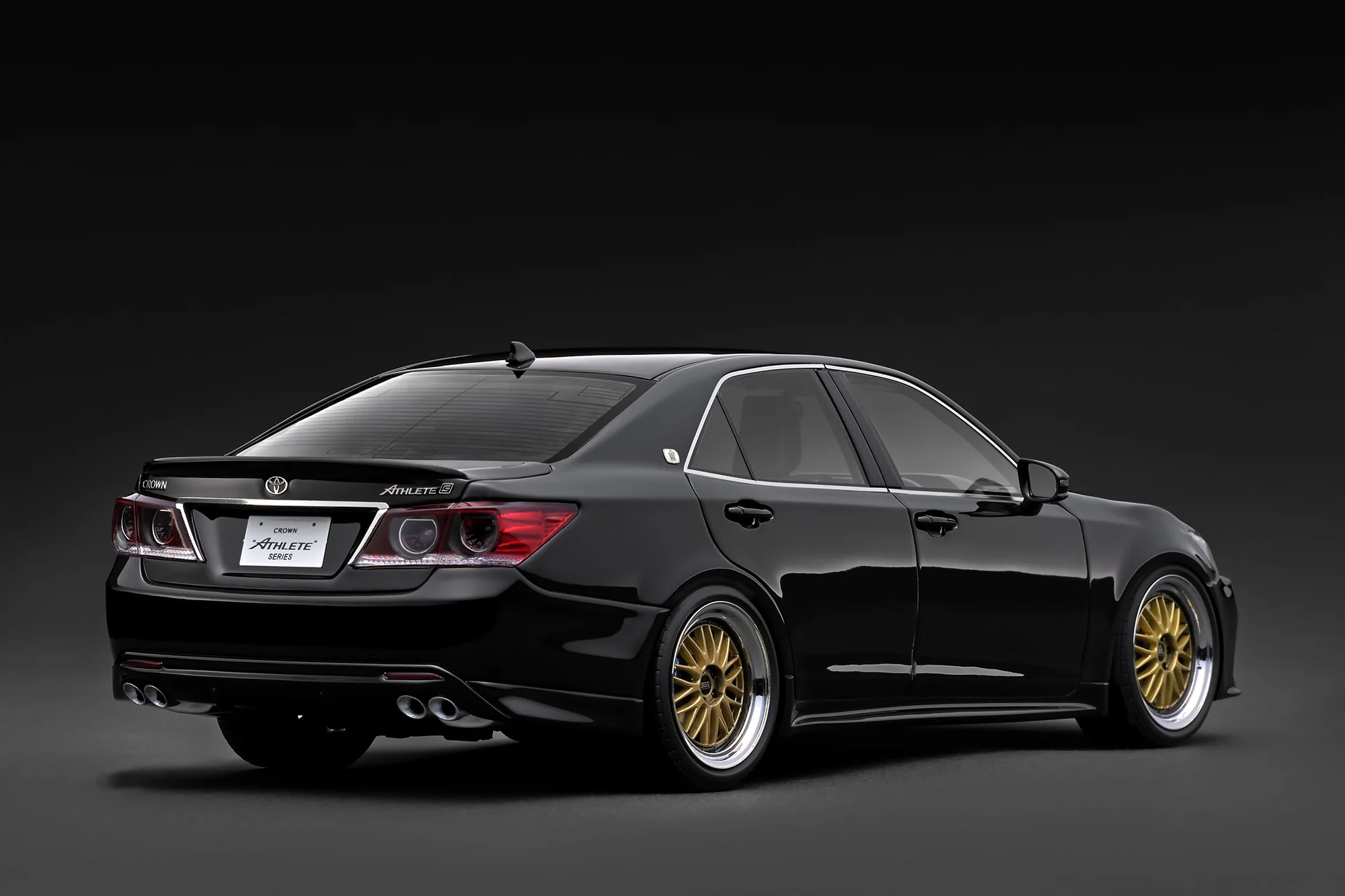 IG3914 Ignition Model Toyota Crown Athlete G (GRS214) Black 1:18 — изображение 2