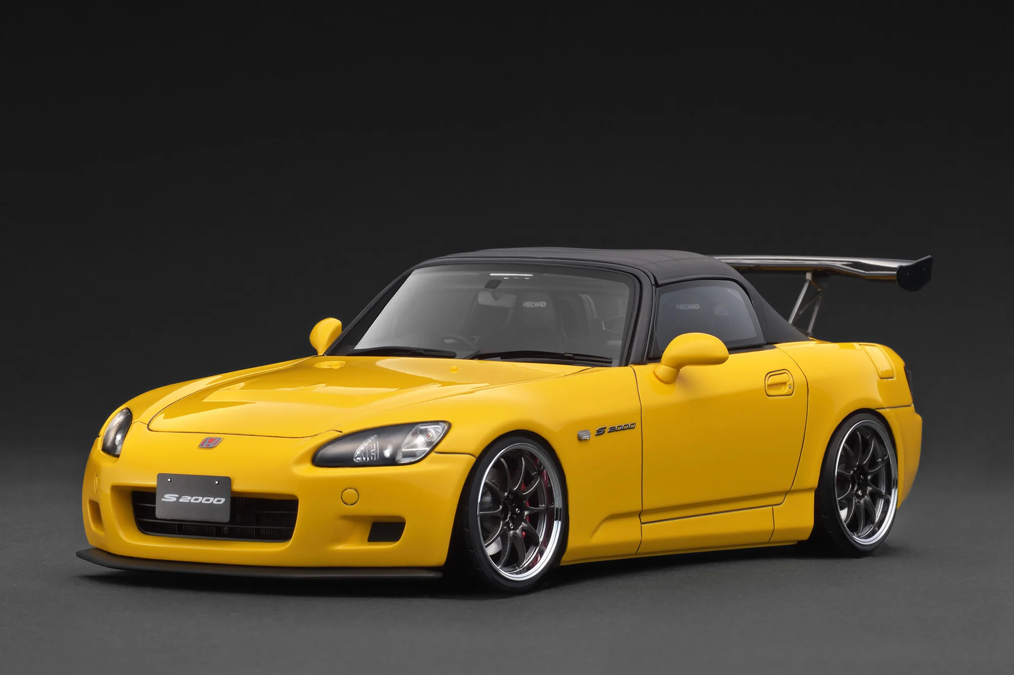 IG3919 Ignition Model Honda S2000 (AP1) Yellow 1:18