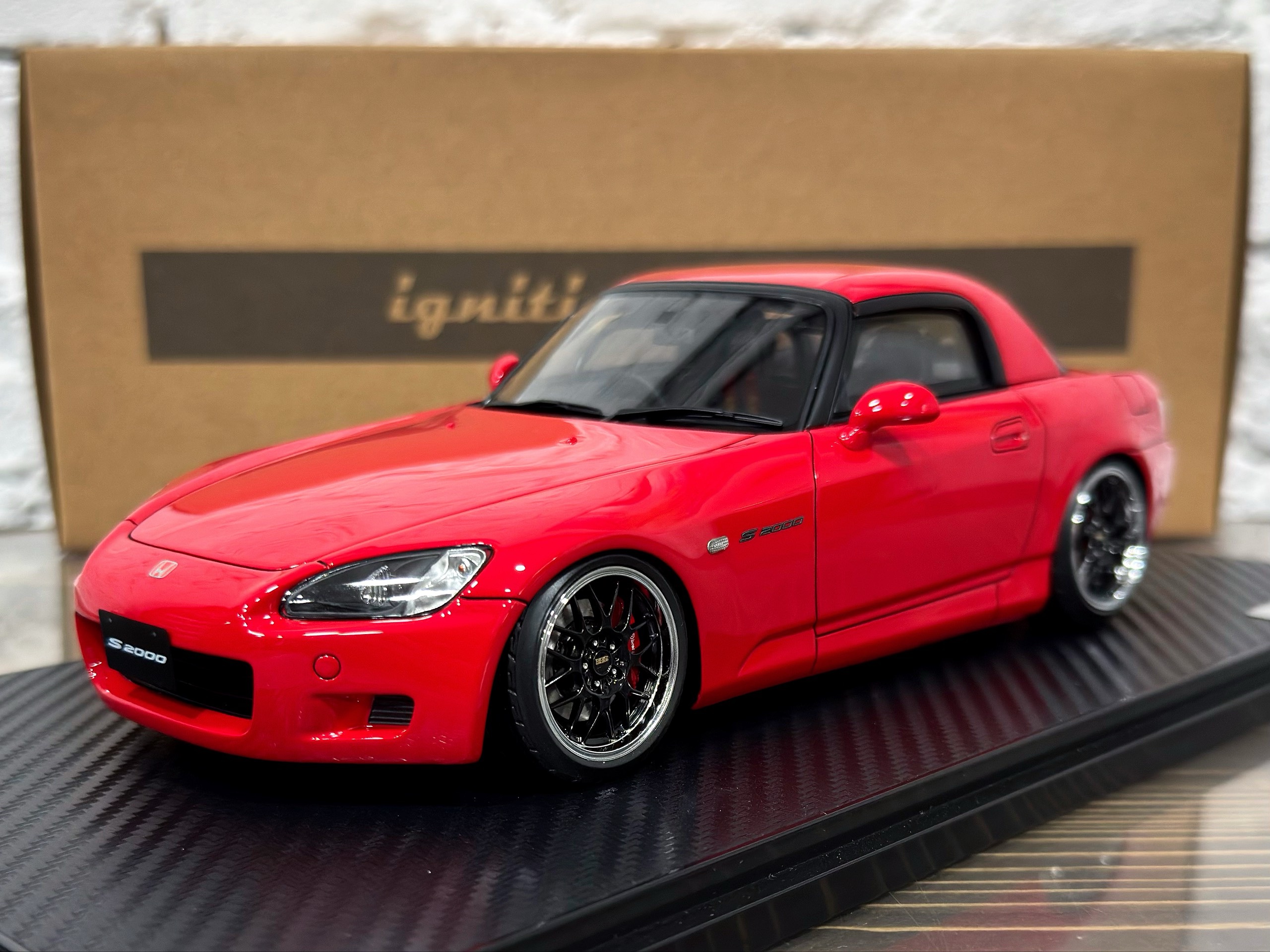 IG3922 Ignition Model Honda S2000 (AP1) Red 1:18