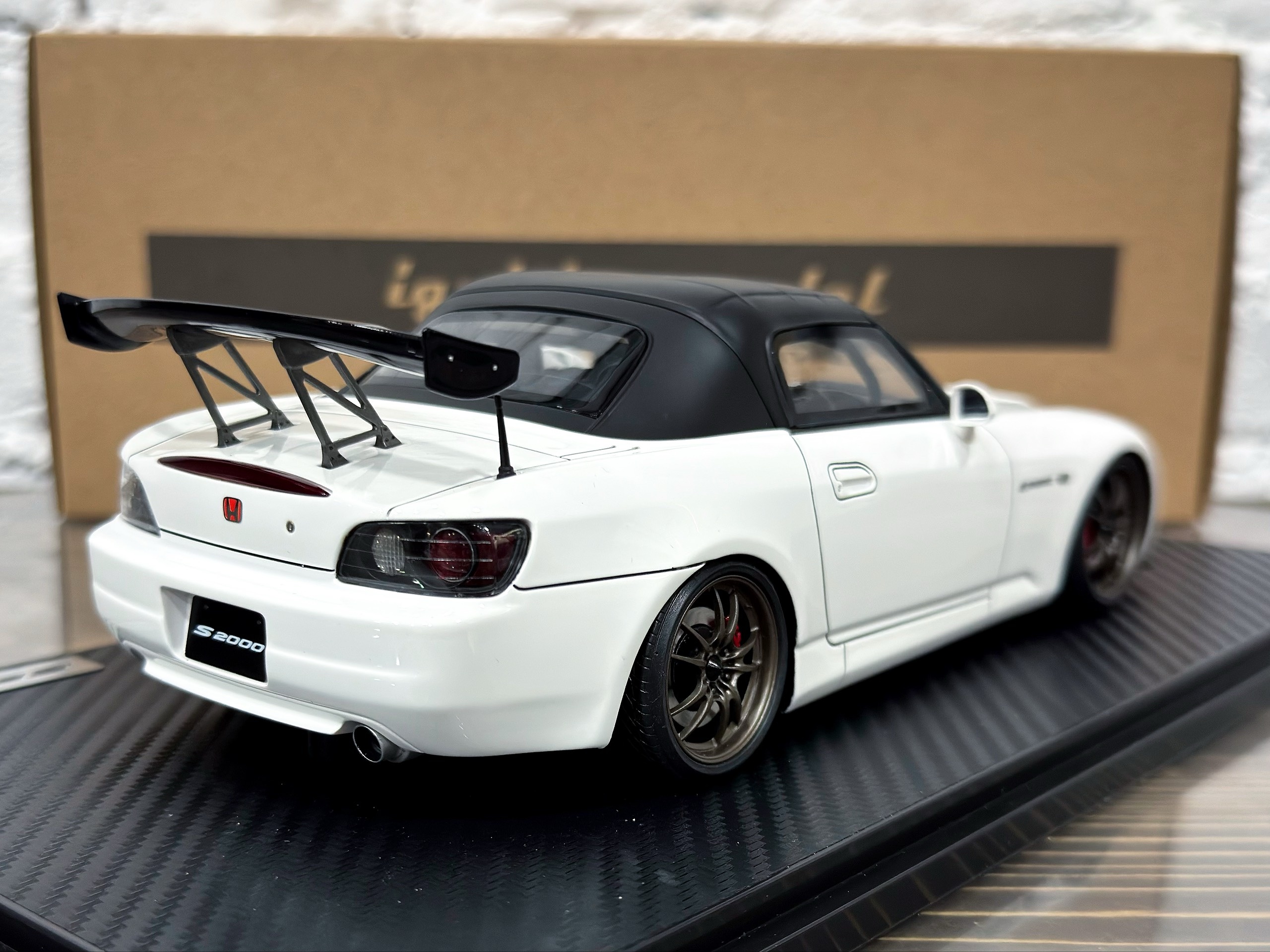 IG3917 Ignition Model Honda S2000 (AP1) White 1:18 — изображение 5
