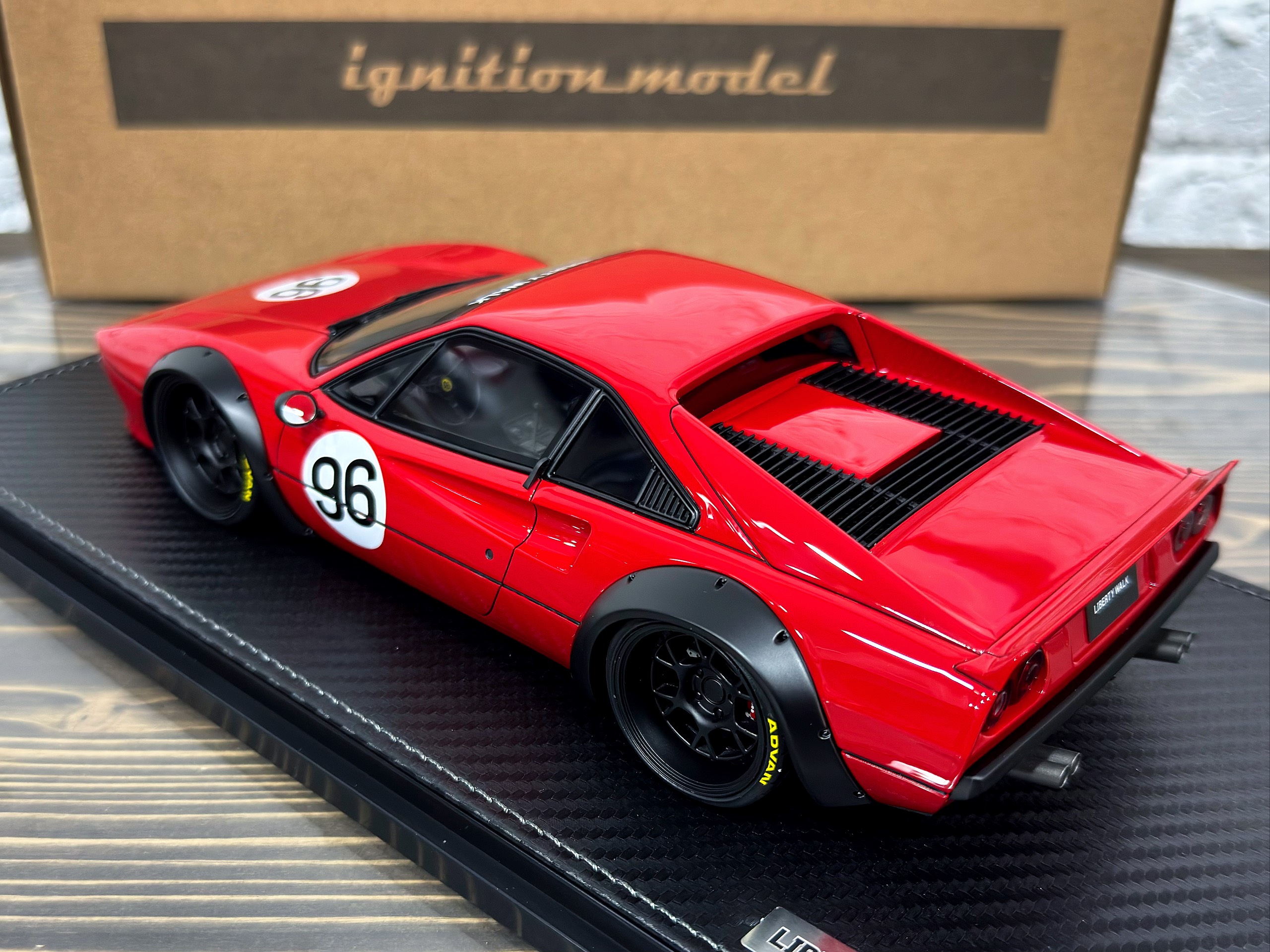 IG3745 Ignition Model Ferrari LB-WORKS 308 Red 1:18 — изображение 10
