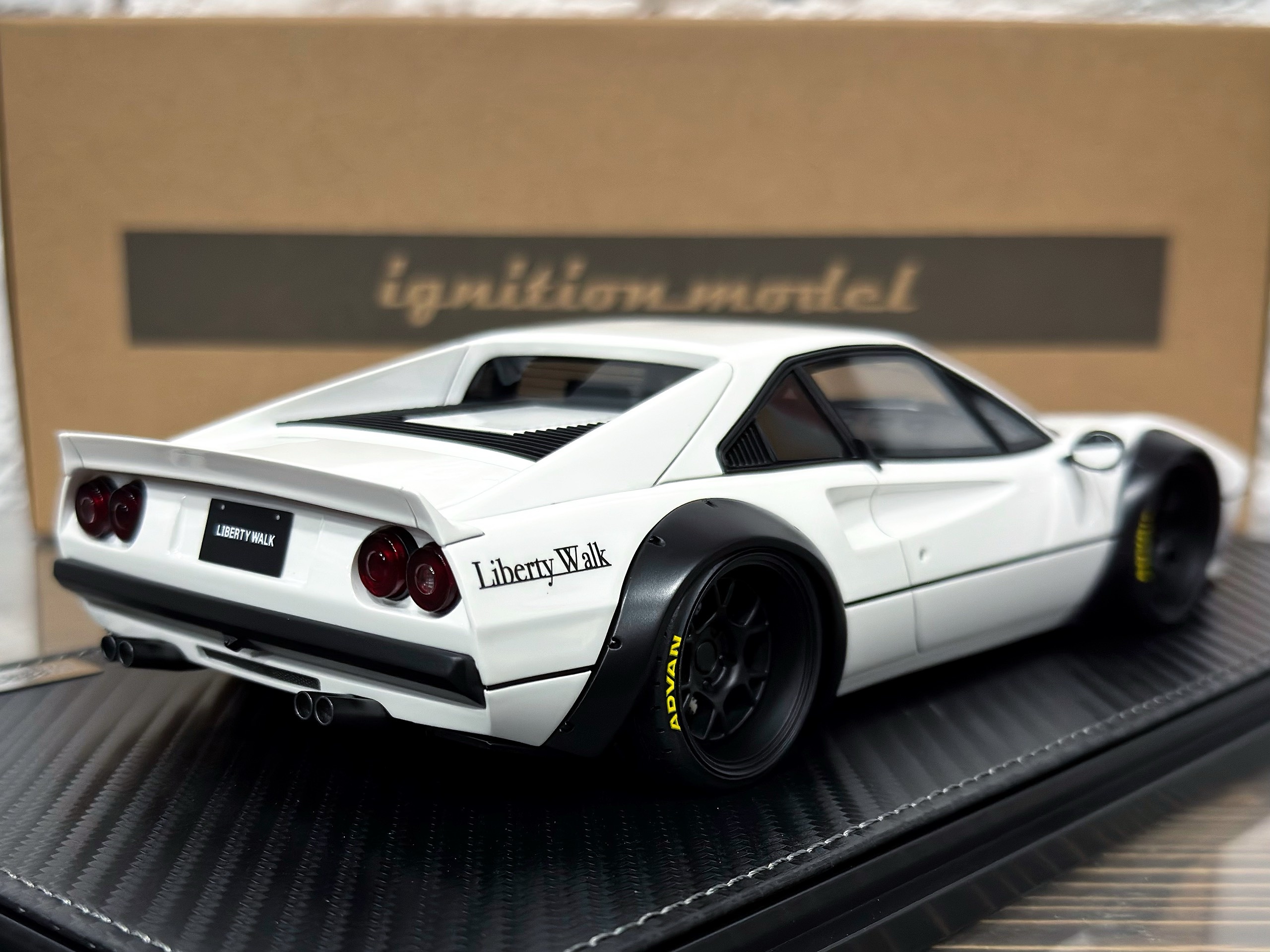 IG3747 Ignition Model Ferrari LB-WORKS 308 White 1:18 — изображение 5