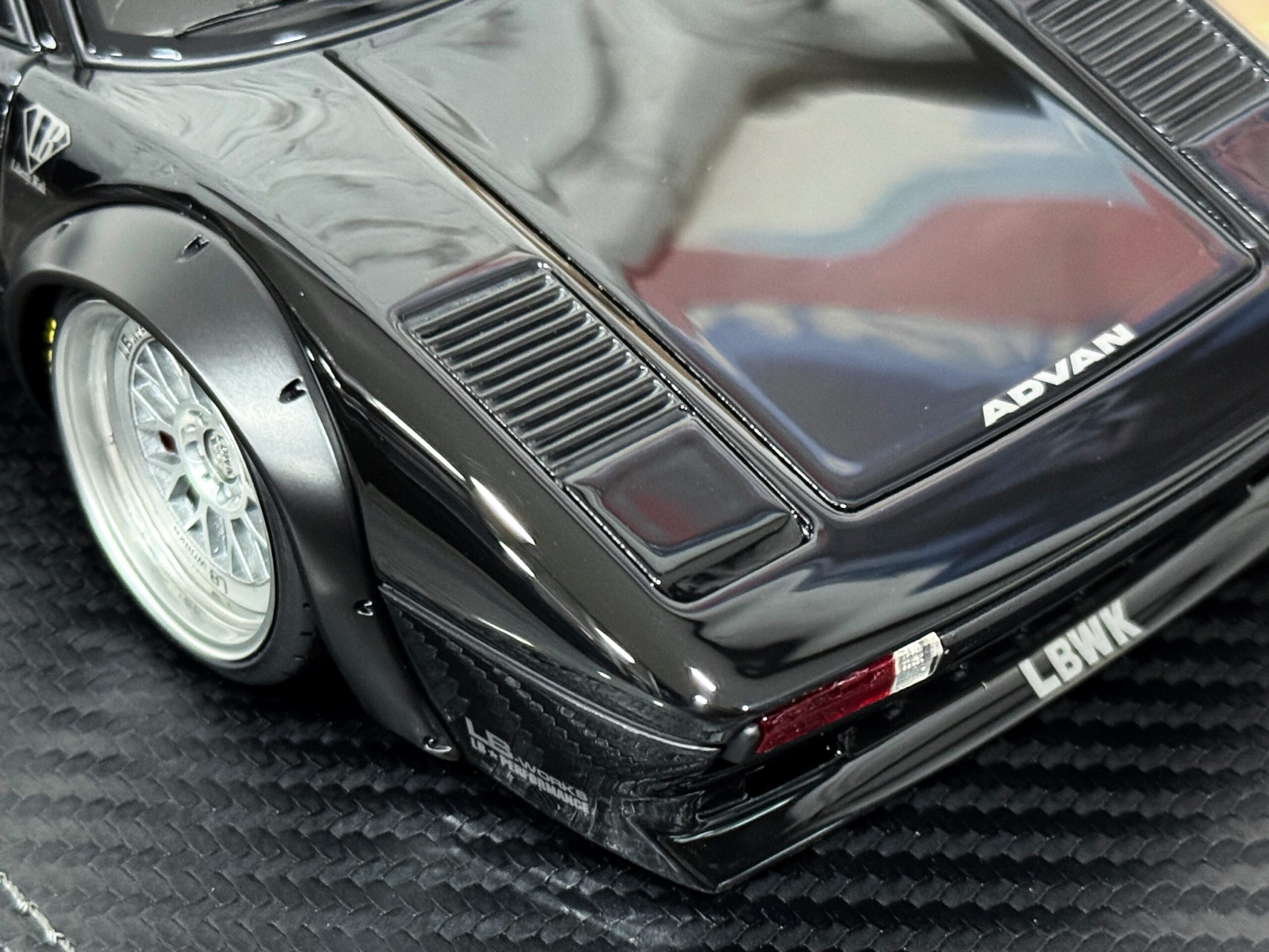 IG3796 Ignition Model Ferrari LB-WORKS 308 Black 1:18 — изображение 13