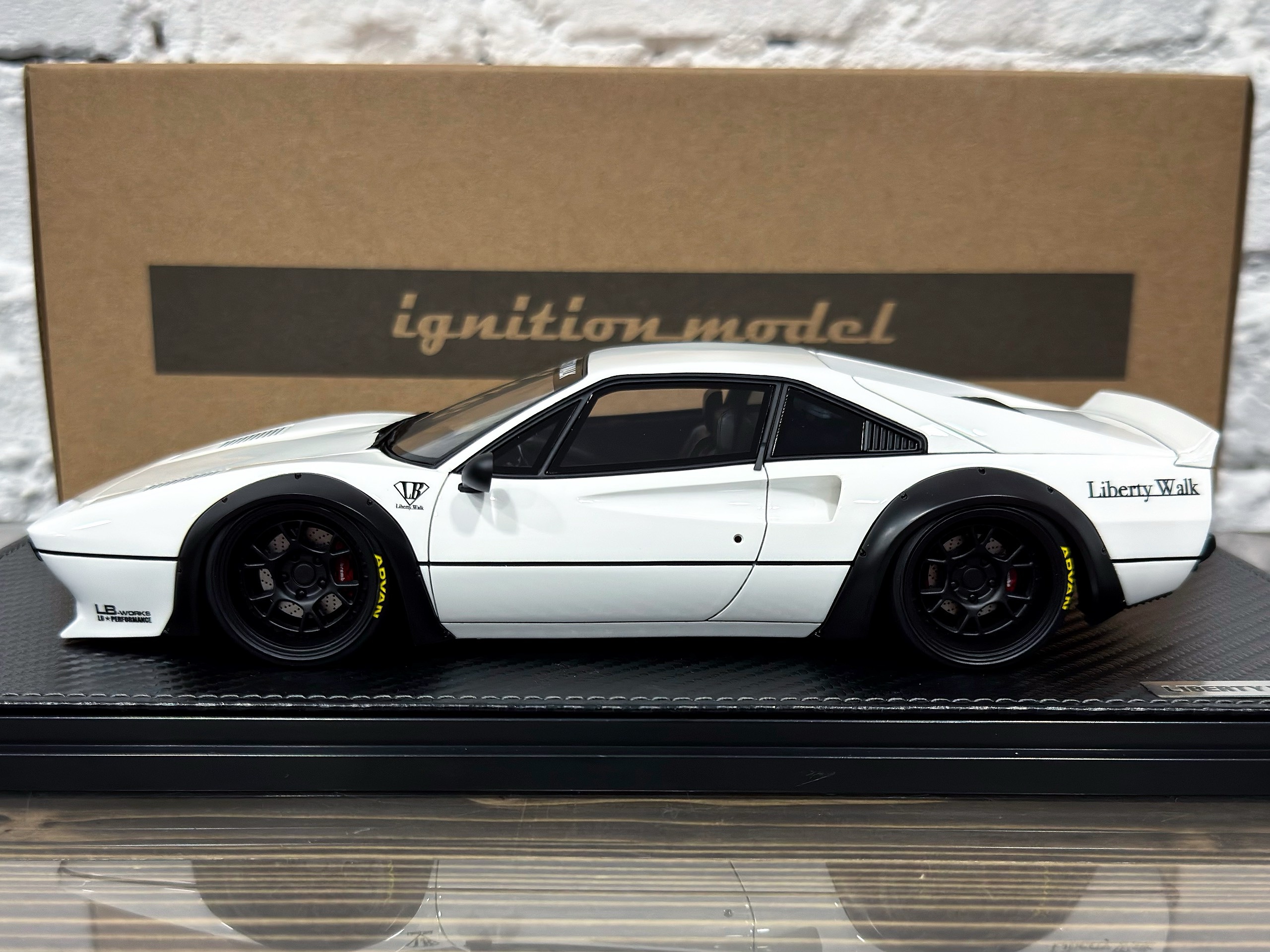 IG3747 Ignition Model Ferrari LB-WORKS 308 White 1:18 — изображение 8