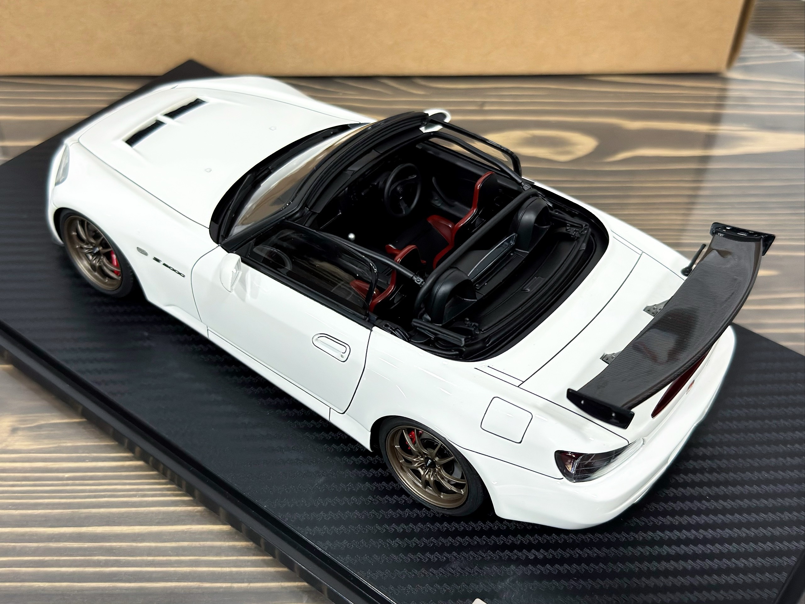 IG3917 Ignition Model Honda S2000 (AP1) White 1:18 — изображение 10