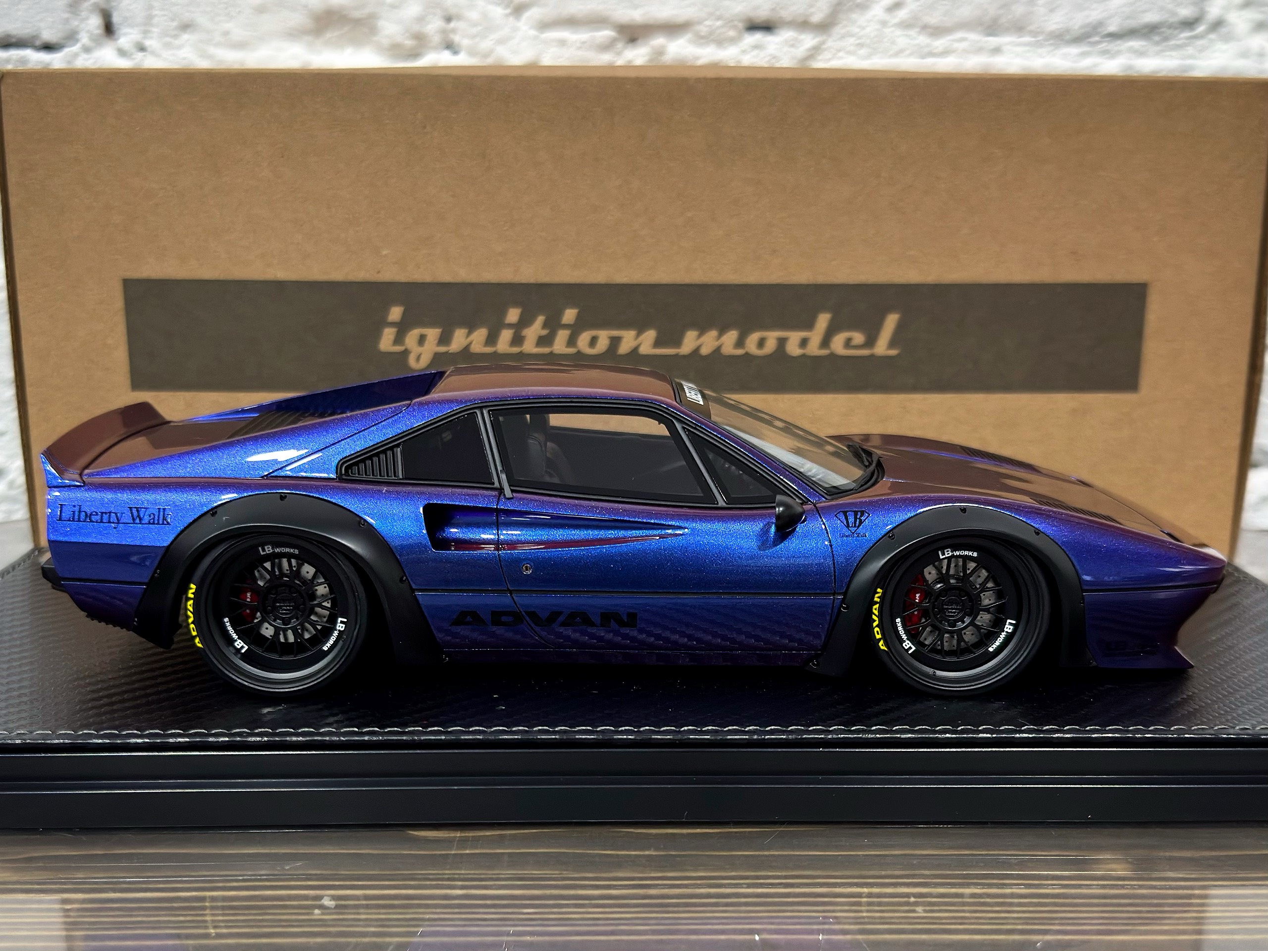 IG3748 Ignition Model Ferrari LB-WORKS 308 Purple Metallic 1:18 — изображение 4