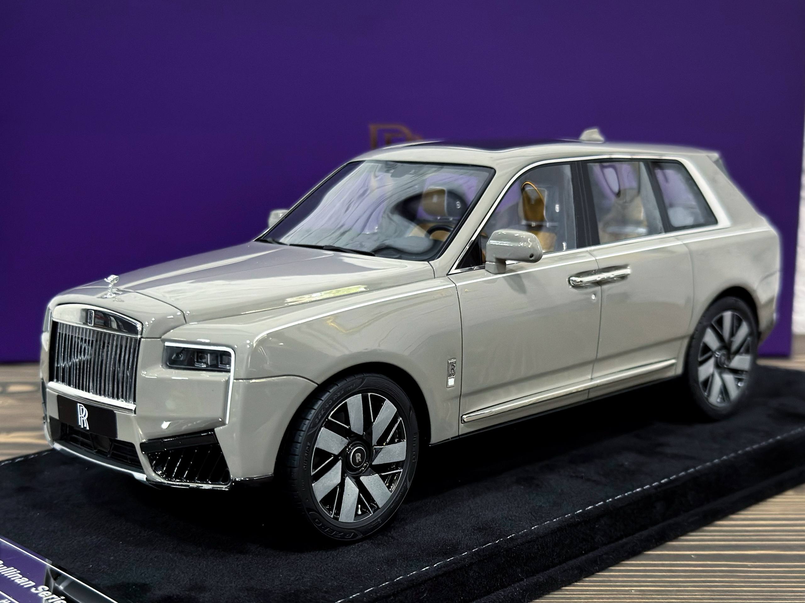 HHJL241201C Henson & Heaven Rolls Royce Cullinan Series II Truffle Marble Brown 1:18