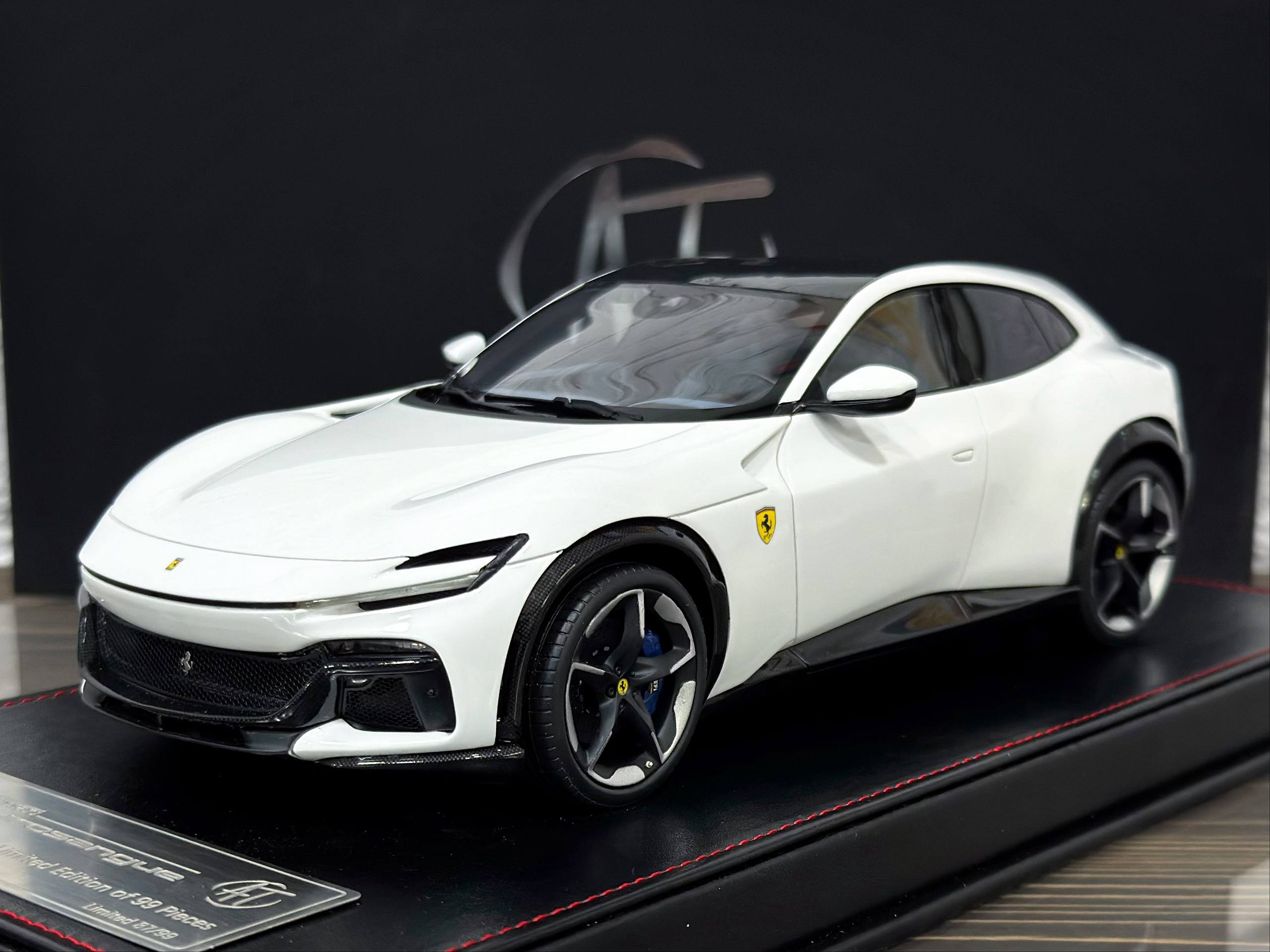 AT Model Ferrari Purosangue Pearl White 1:18
