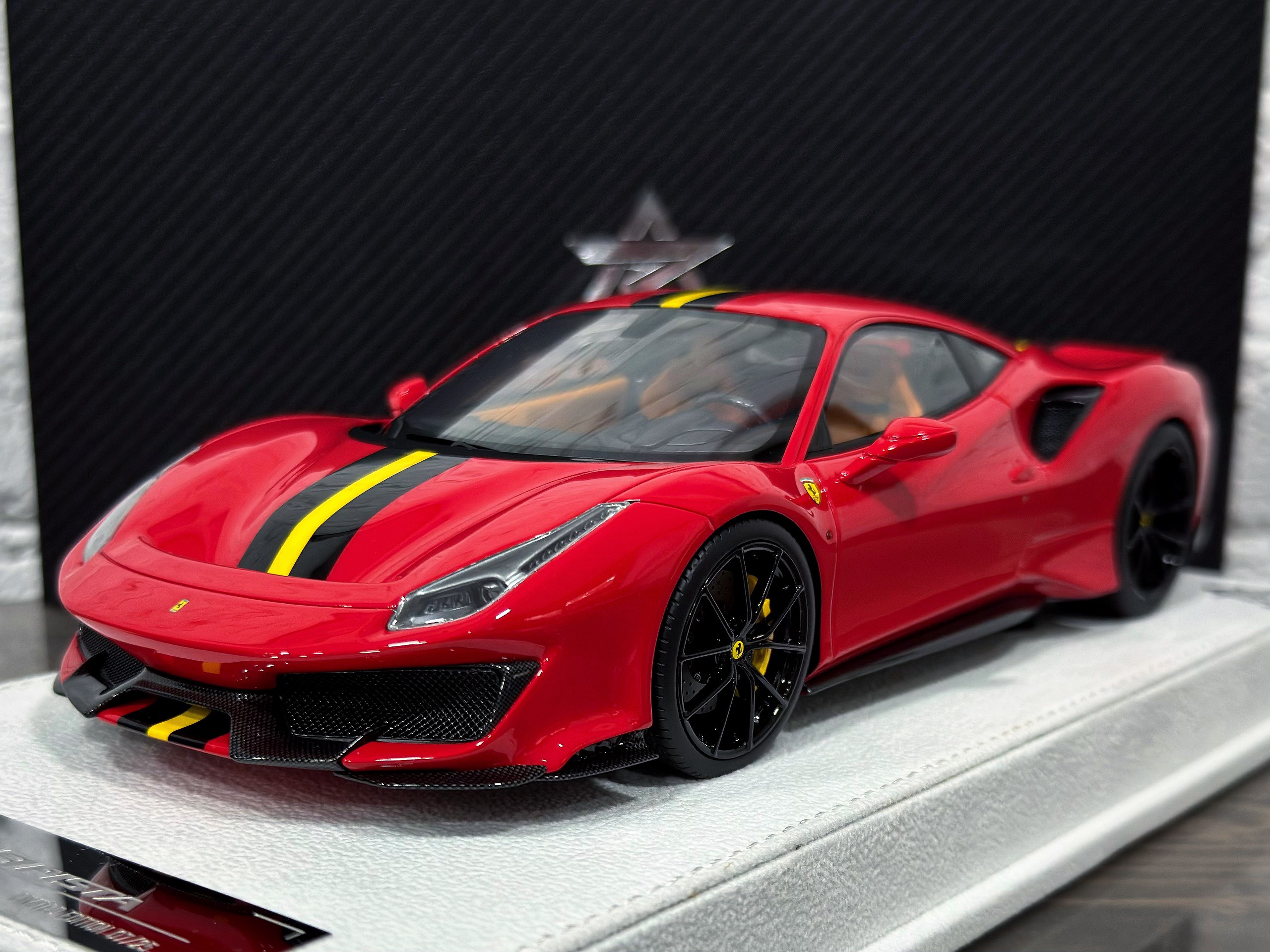 BBA Model Ferrari 488 Pista Rosso Corsa/Black Yellow Stripe 1:18