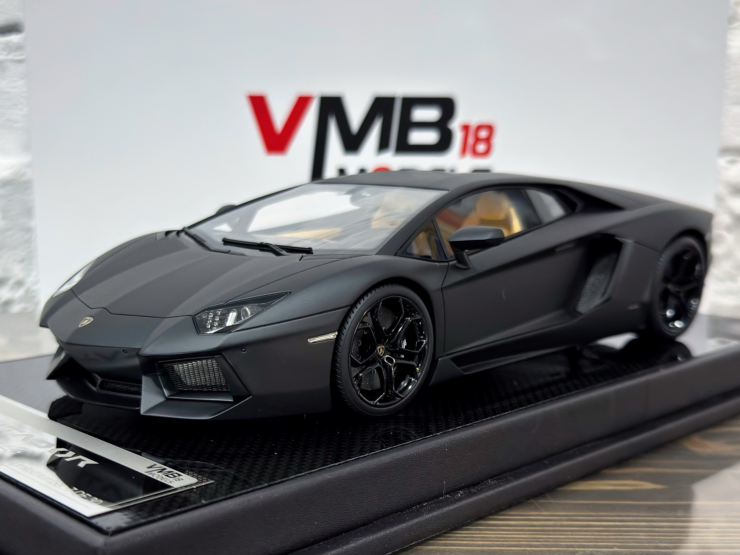 LP1804 VMB Models Lamborghini Aventador LP700-4 Matte Black 1:18