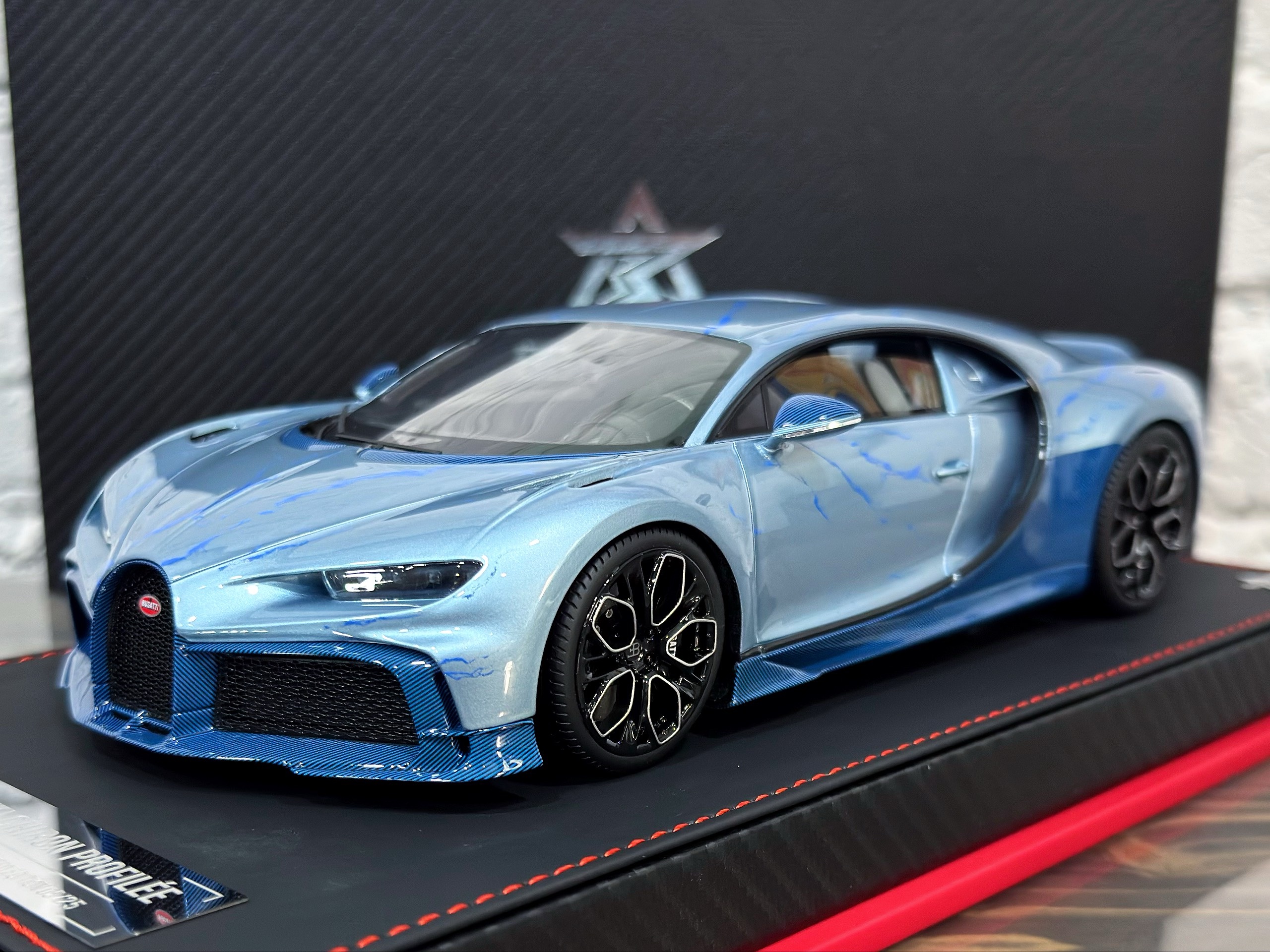 BBA Model Bugatti Chiron Profilée Marble 1:18