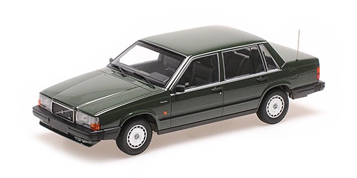 155171702 Minichamps Volvo 740 GL 1986 Dark Green 1:18