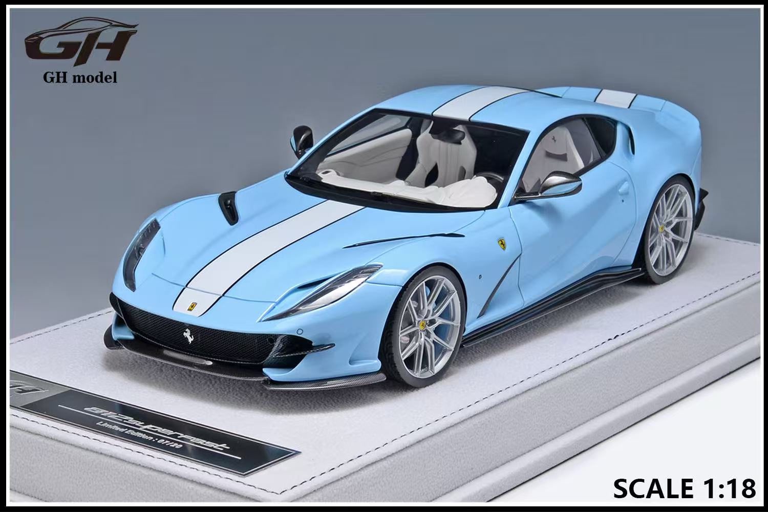 GH Model Ferrari 812 Superfast Plata Blue/White Stripe 1:18