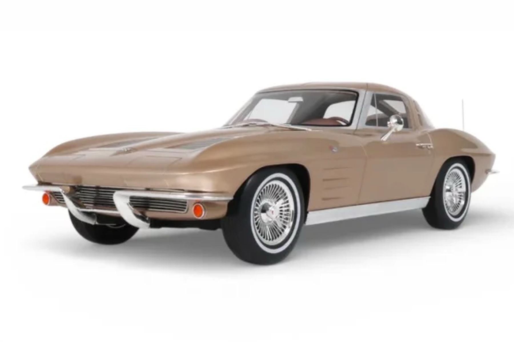 GT1004 GT Spirit Chevrolet Corvette C2 Sting Ray Saddle Tan 1:12