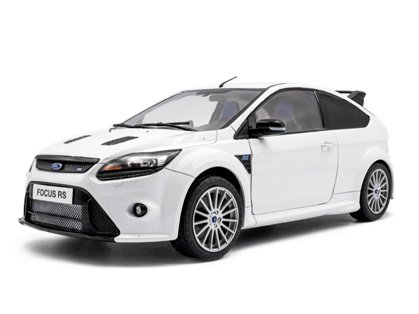 S1813102 Solido Ford Focus RS MK2 Pack RS Plus Frozen White 2009 1:18