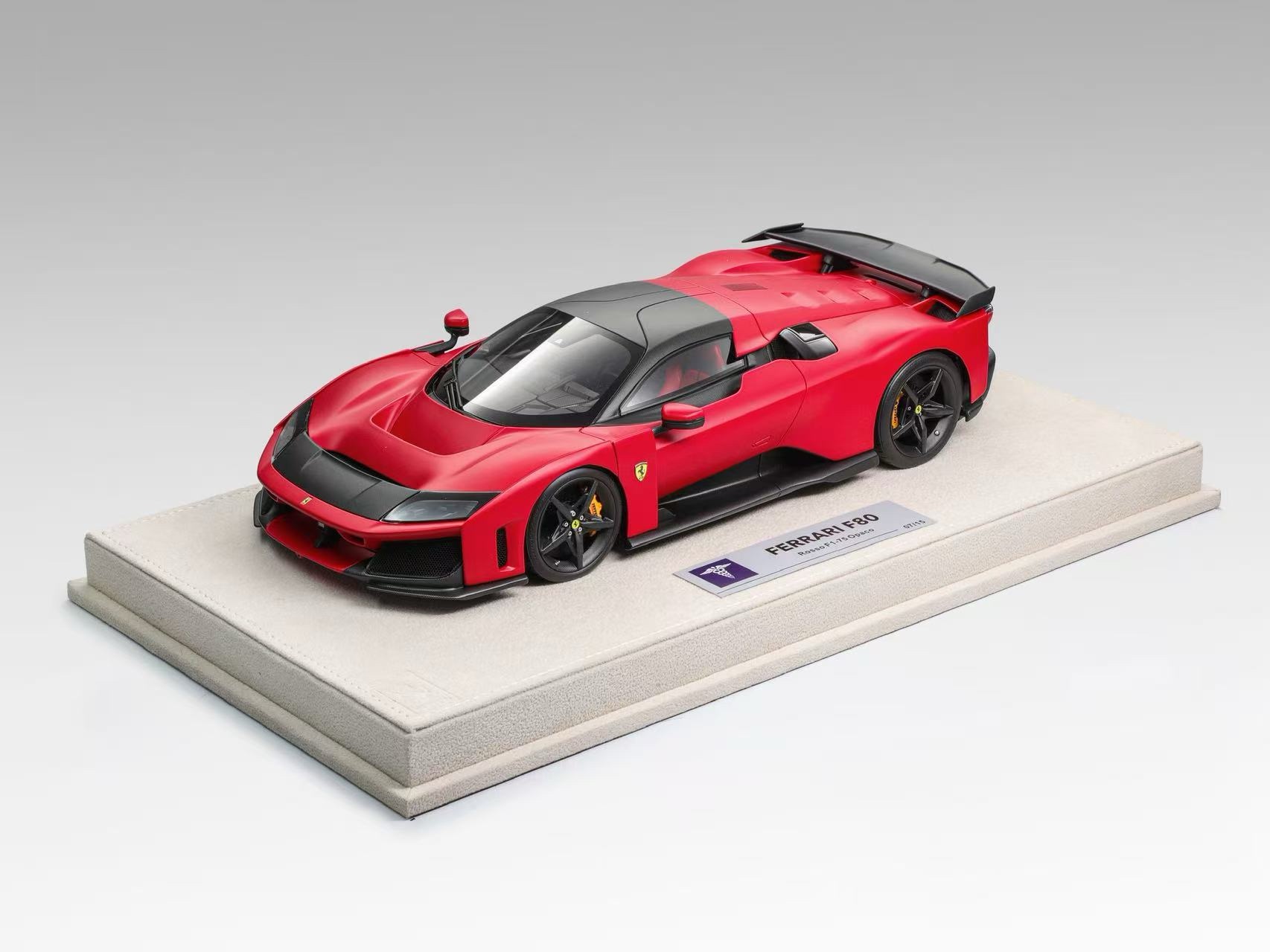 Hermes Collection Ferrari F80 Rosso F1-75 Opaco 1:18