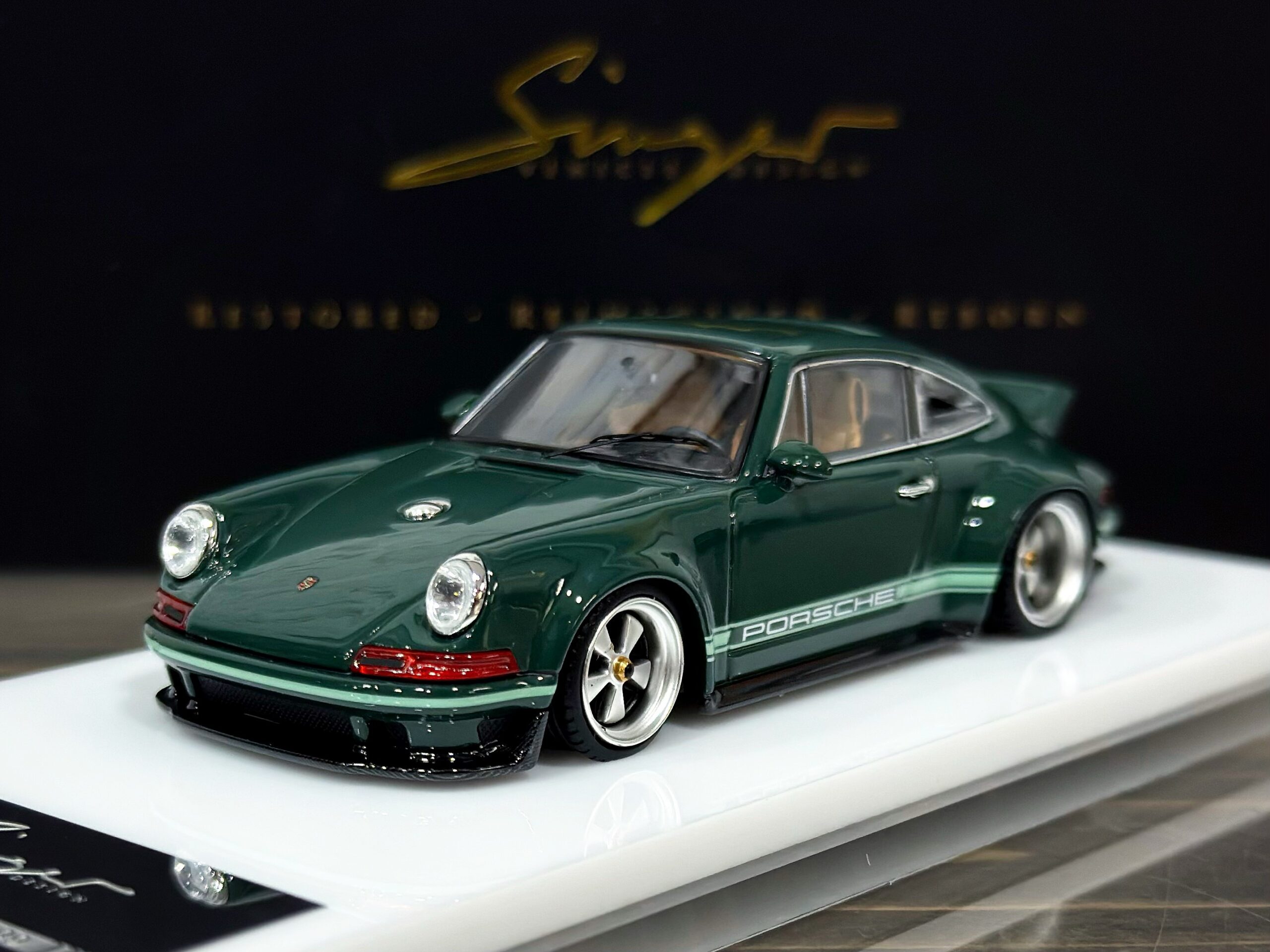 Zincit Model Porsche Singer Coupe Irish Green 1:43