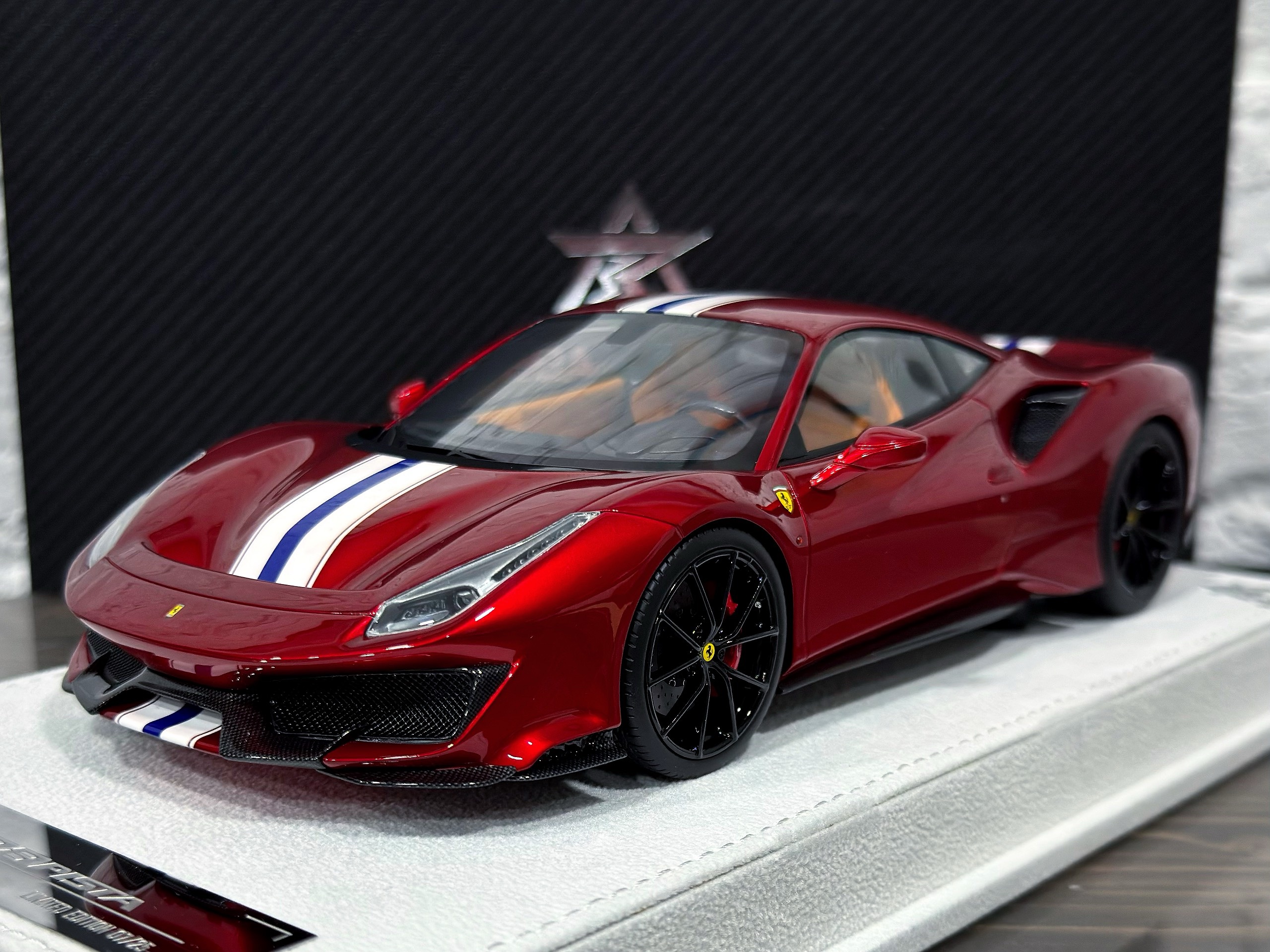 BBA Model Ferrari 488 Rosso Magma/White Blue Stripe 1:18