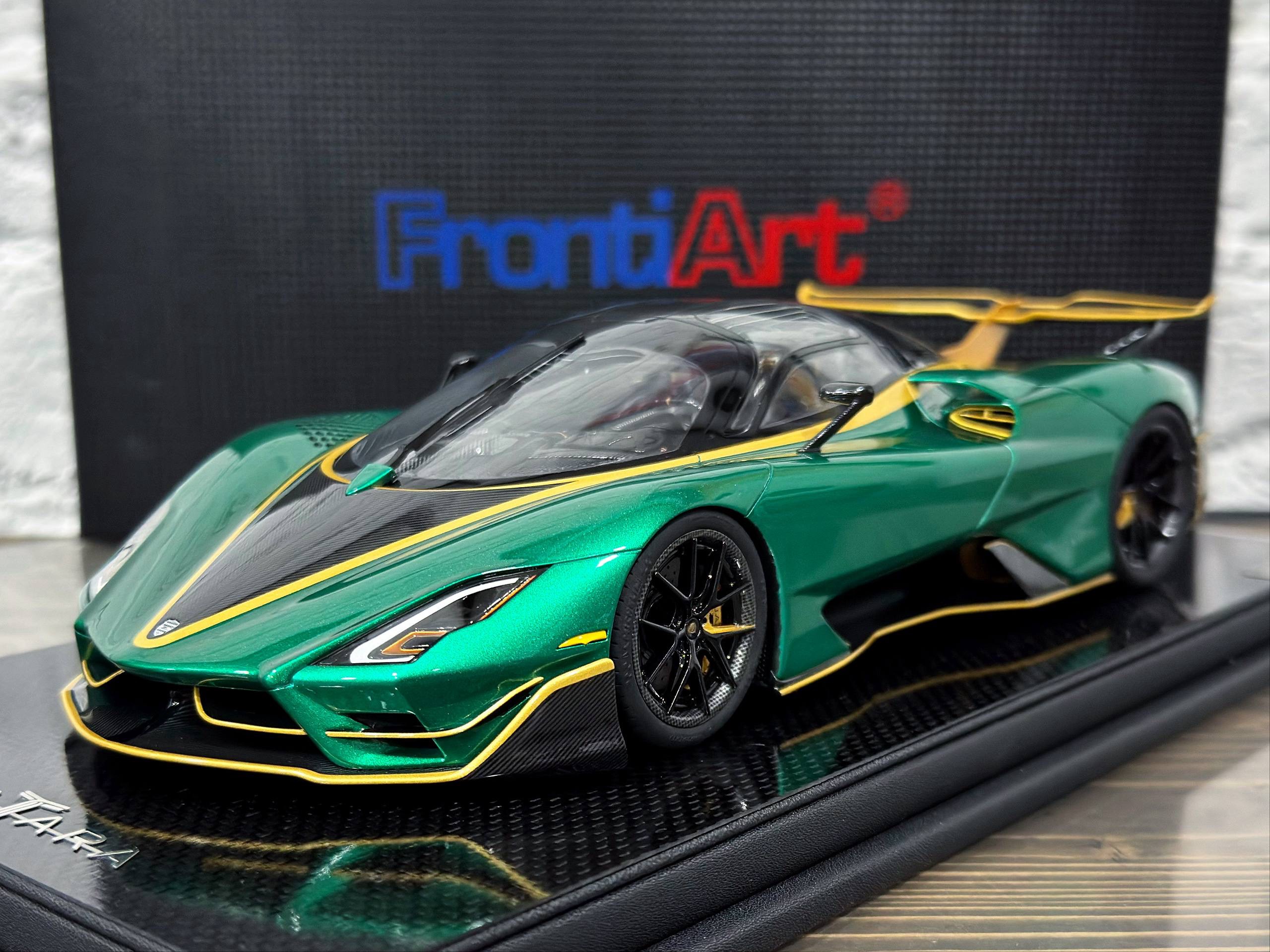 F210-21 FrontiArt SSC Tuatara Striker Green 1:18