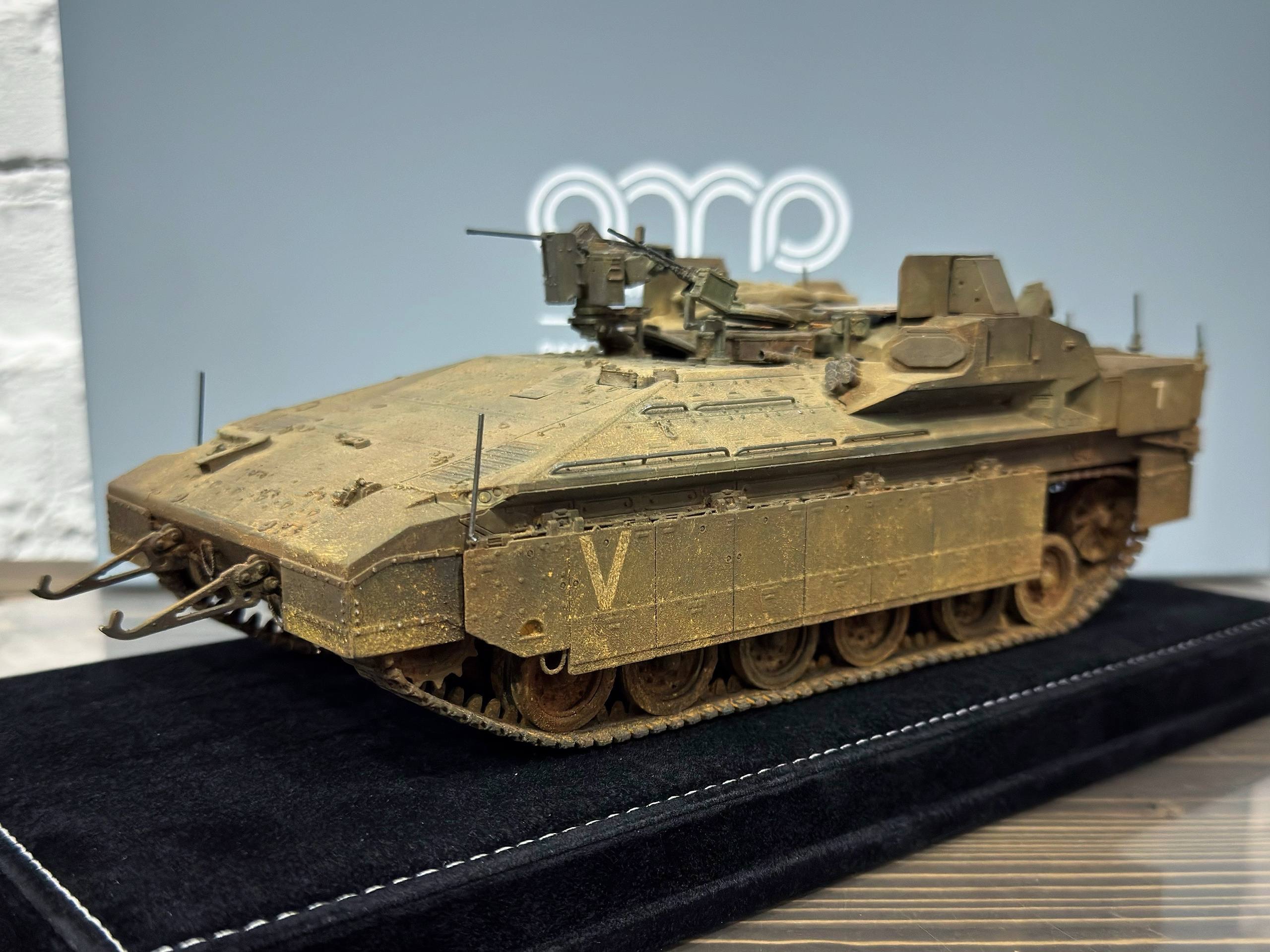 Israeli Heavy Armoured Personnel Carrier Namer 1:35