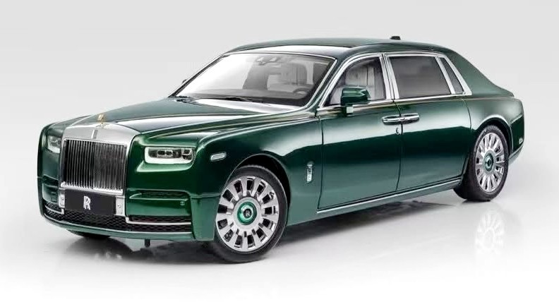 HZRR0208 OEM Rolls Royce Phantom VIII Green 1:18
